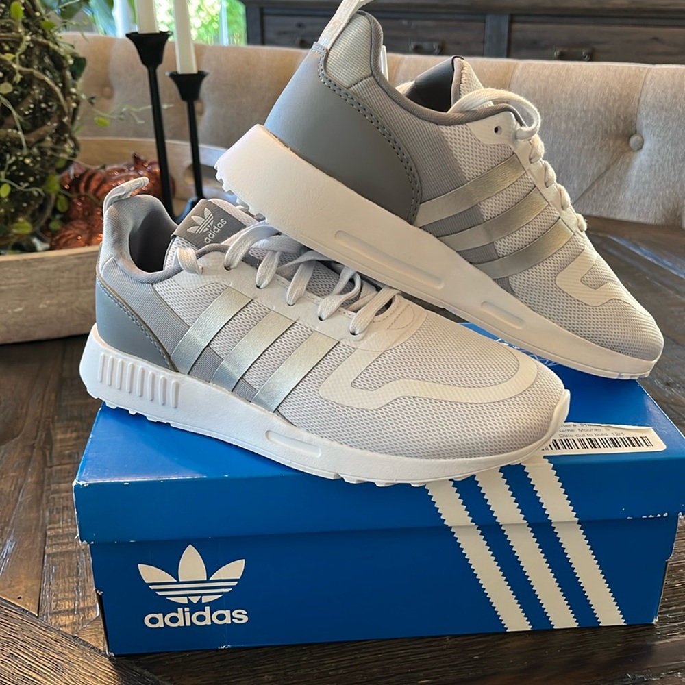 kids Adidas sneakers